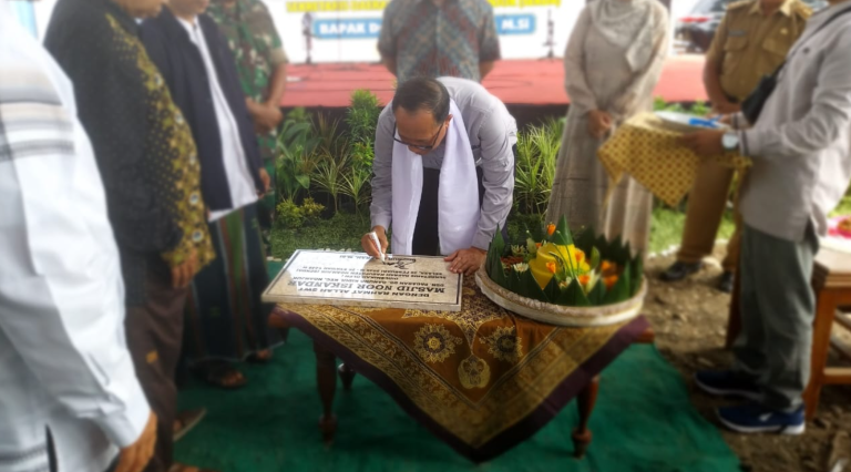 Peresmian Masjid Noor Iskandar Hidayatullah di Nganjuk