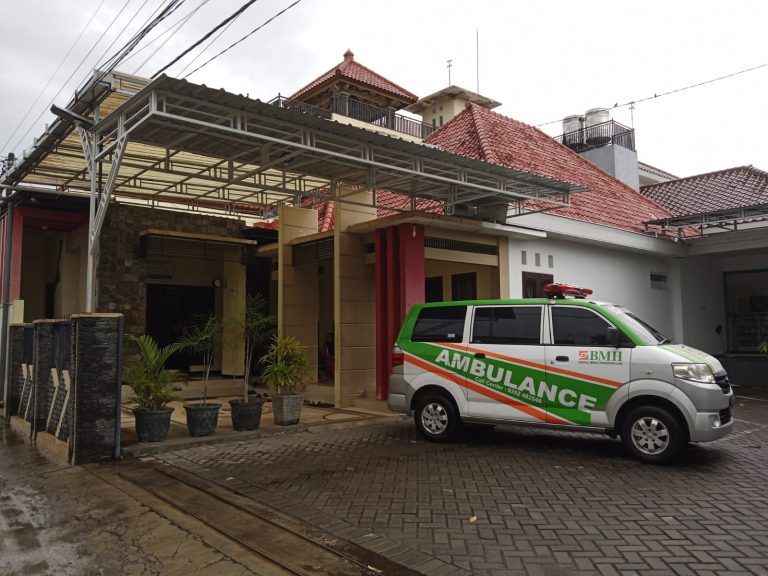 BMH-DPD Hidayatullah Ponorogo Gerak Cepat, Layanan Ambulans Gratis Fasilitasi Kontrol Pasien ke Rumah Sakit