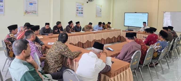 “Sebelum Membimbing Santri, Kami Menata Hati: Catatan Guru SMA Ar-Rohmah di Kajian Spesial Ramadhan”