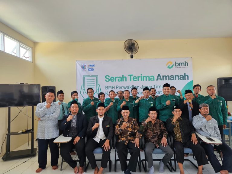 Lanjutkan Estafet Kebaikan, Ustadz Misdawi Syarief Nakhodai BMH Gresik