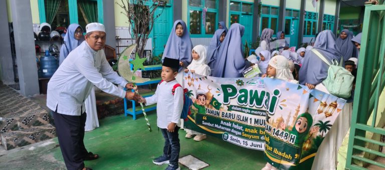 Syiar Tahun Baru Islam 1448 H, DPD Hidayatullah Sumenep Lepas Pawai Santri PAUD Yaa Bunayya