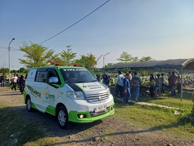 Aksi Tanggap Layanan Umat Hidayatullah: Kawal Jenazah dari Setro Baru hingga Keputih