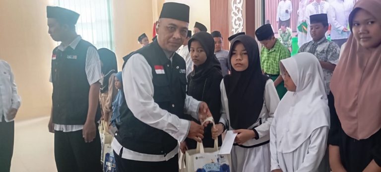 Suara Syukur dari Balik Serambi Kemenag: Secercah Harapan Pendidikan untuk Putri Kami di Bulan Muharram