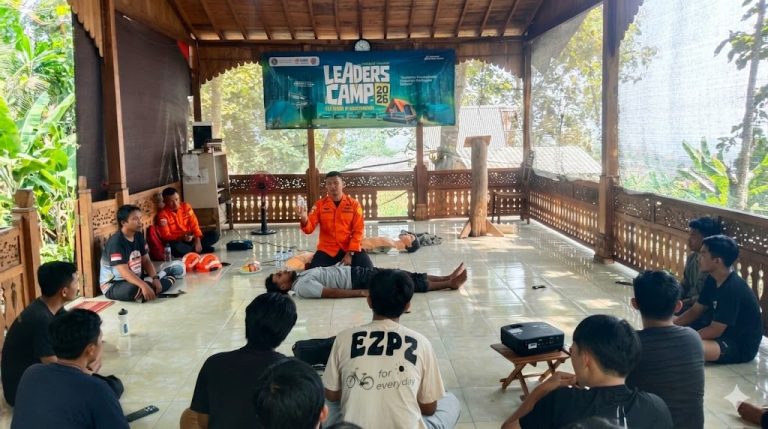 Digembleng di Trawas: Cerita Peserta “Leaders Camp” Menembus Batas Fisik dan Mental di Leaders Camp 2026