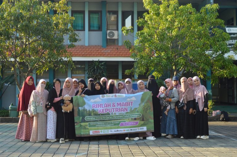 Tumbuhkan Jiwa Qurani dan Peduli Lingkungan, Keputrian Mushida Surabaya Sukses Gelar Rihlah & Mabit di Pusdiklat Madyan Hidayatullah Trawas